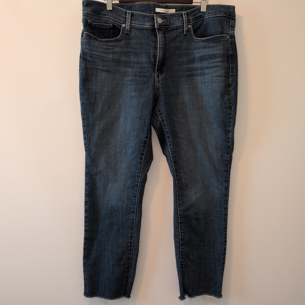 Levi's 312 Shaping Slim Jeans Women 34 Blue Raw Hem Medium Wash Denim